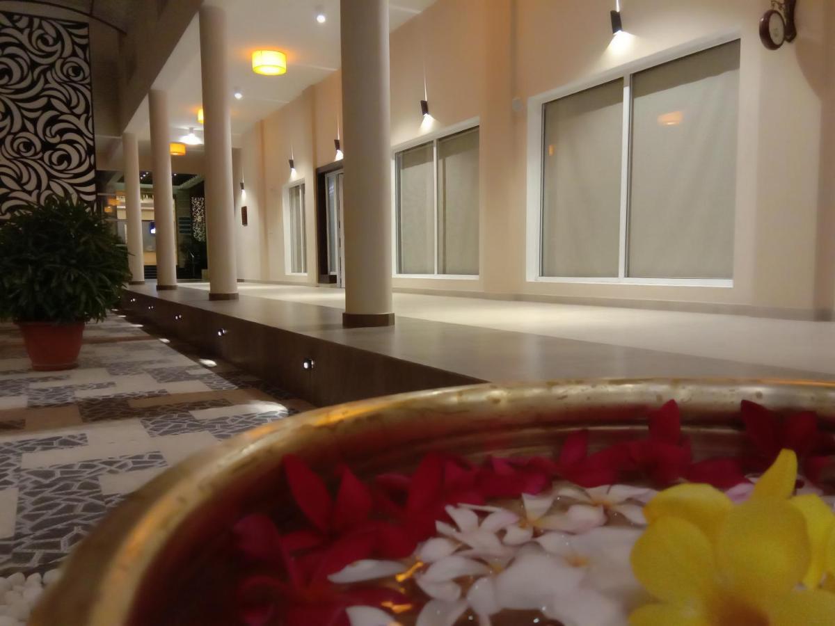 D Wayfarer Inn Resort إرود المظهر الخارجي الصورة
